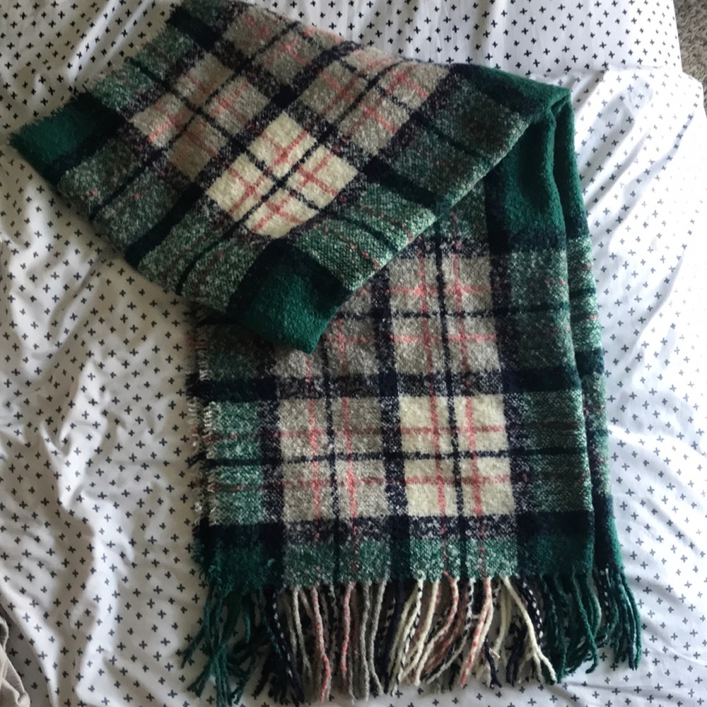Aerie blanket scarf.